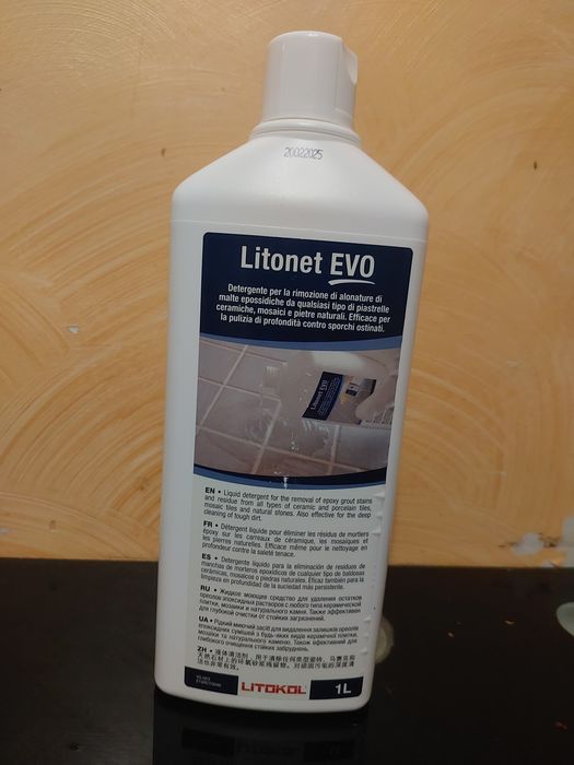 Очисник залишків епоксидної затирки Litonet EVO