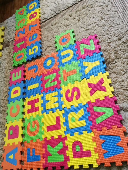 Puzzle piankowe układanka literki kształty