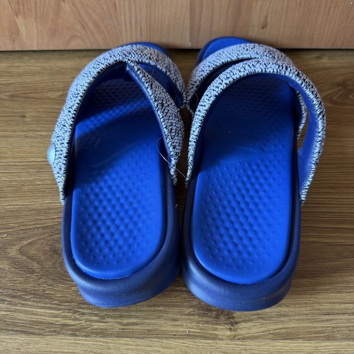 Оригінальні шльопанці Nike BENASSI DUO ULTRA розмір 12us