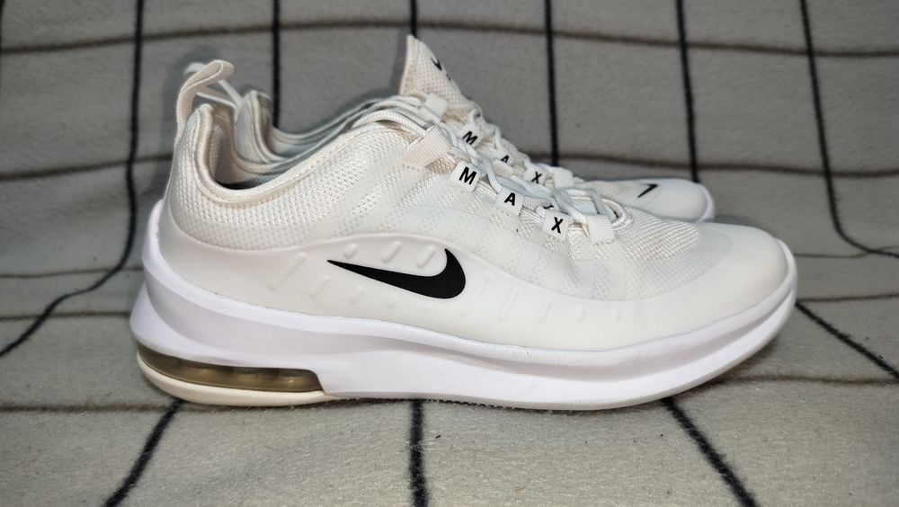Кроссовки Nike Air max. Размер 40