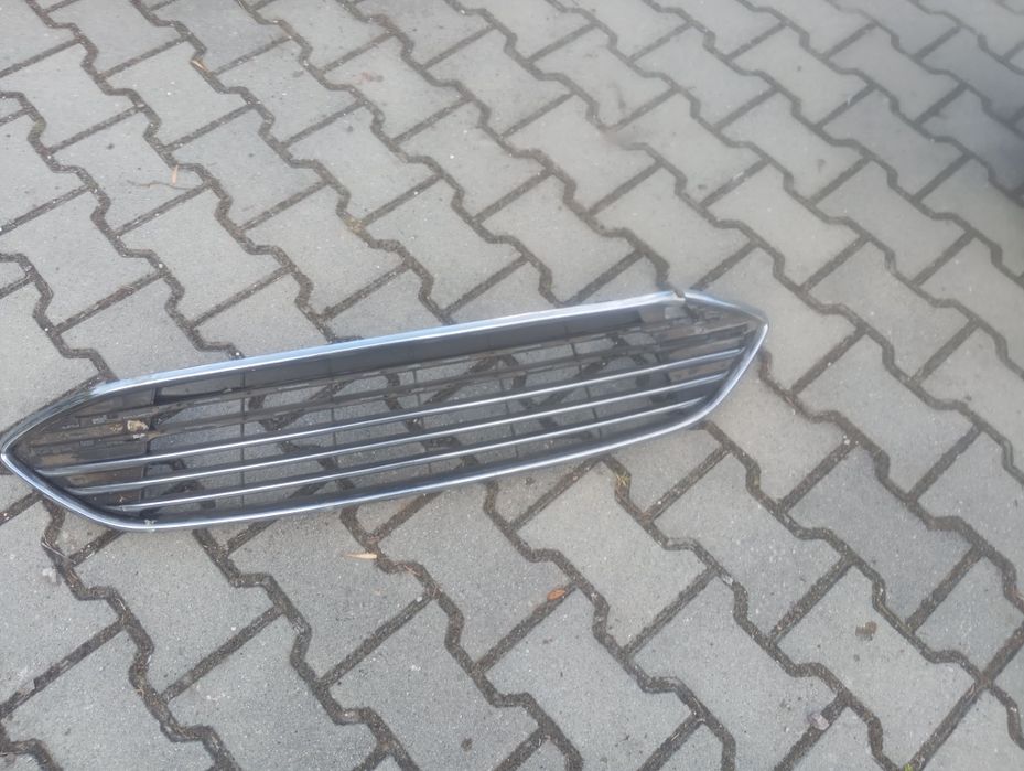 Grill atrapa chłodnicy Zderzaka przedniego przód Ford C-Max MK2 Lift