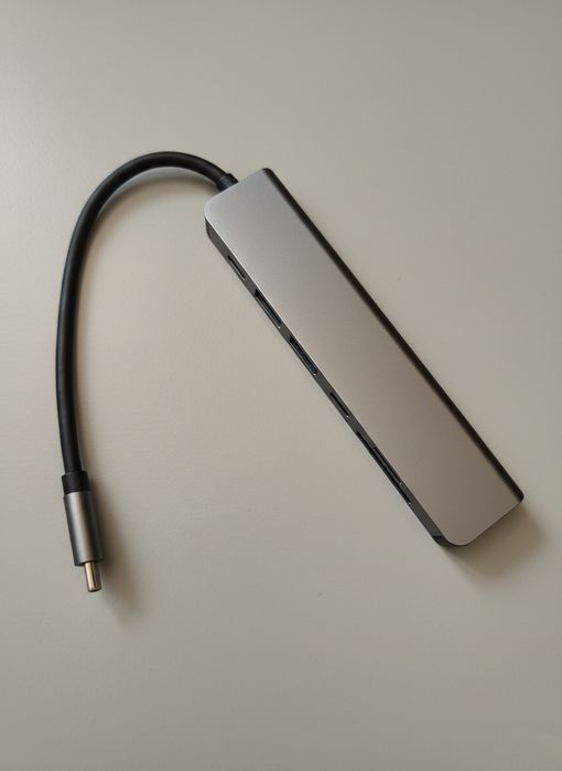 USB-C хаб 7-в-1 з HDMI 4K та Power Delivery 100W