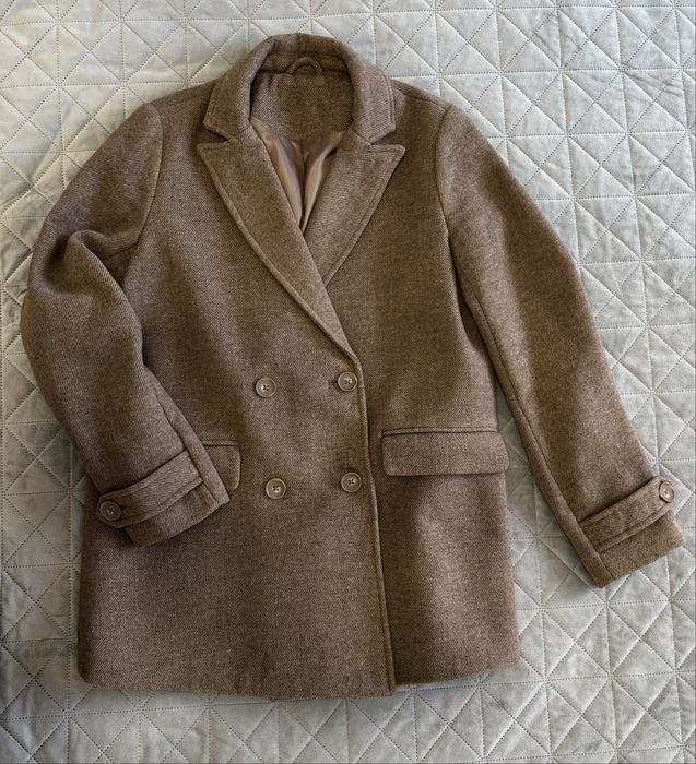 Пальто жіноче демісезонне