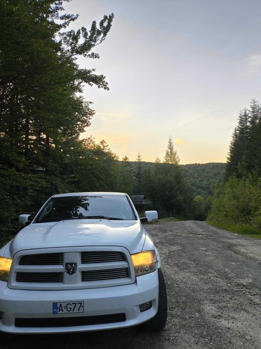 Dodge Ram 1500 5.7 V8 HEMI CrewCab