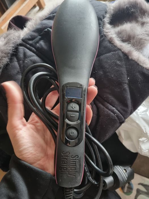 Escova alisadora de cabelo