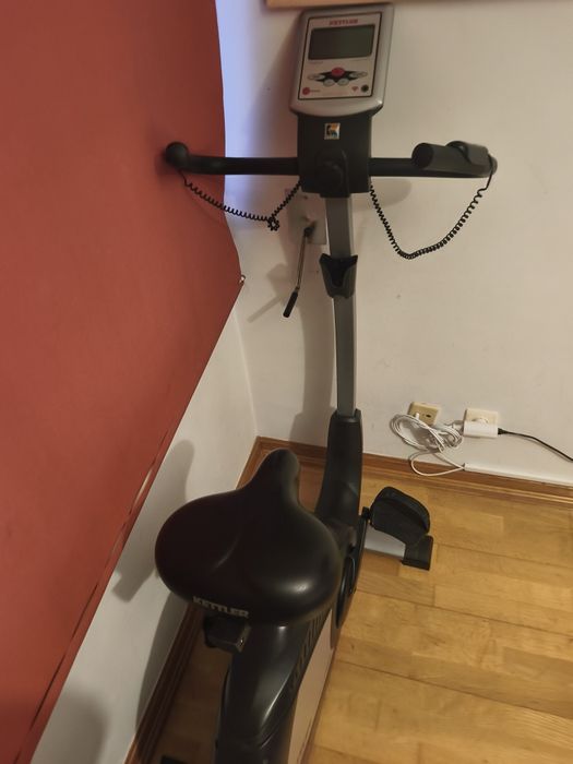 Bicicleta estática como nova