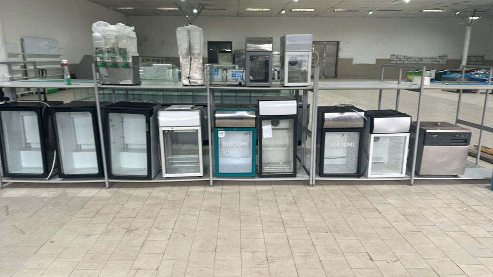 Холодильная витрина настольная  Лари морозильные