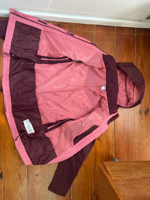 Casaco mulher Quechua Decathlon outono/inverno, impermeável, impecável