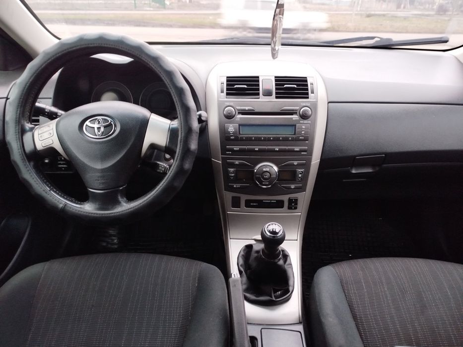 Продам TOYOTA Corolla