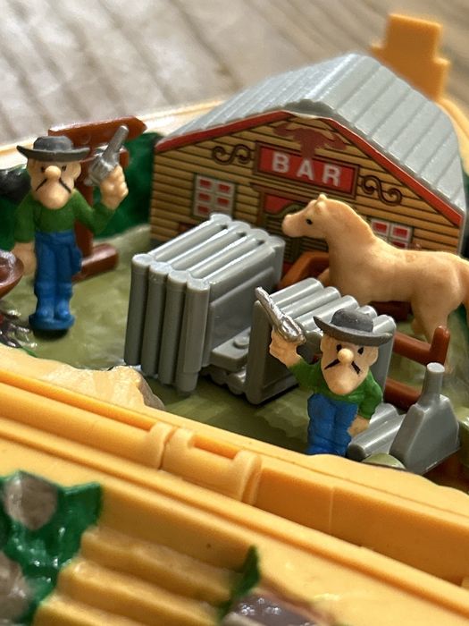 Lucky Luke Polly pocket 1995 miniaturas maquete