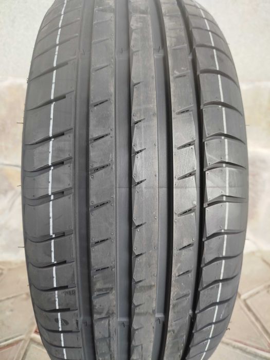 Шини 225/45R18	Triangle	TH202	95Y XL | нові літні 4шт
