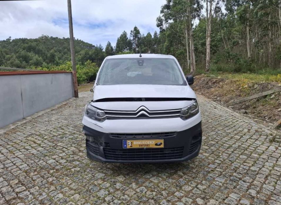 Citroën Berlingo 1.5 BlueHDi 5 Lugares 134 Mil kms Nacional de 2022 COM IVA DEDUTIVEL