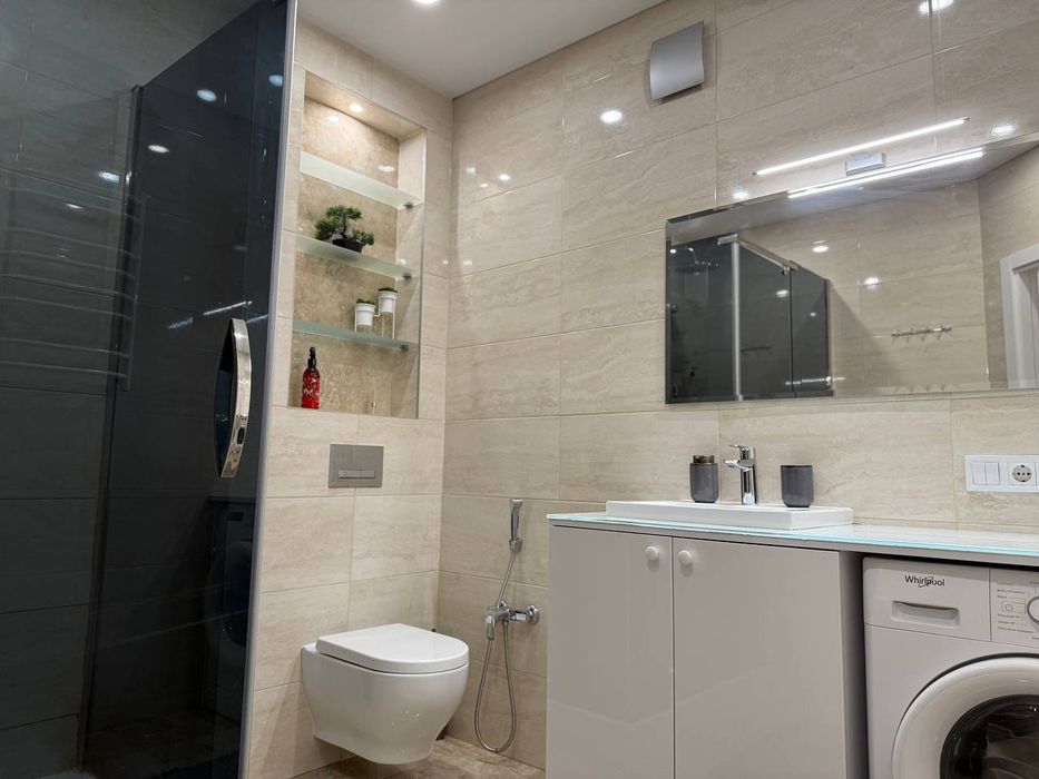 Квартира подобово, погодинно 2 кв на набережній центр міста