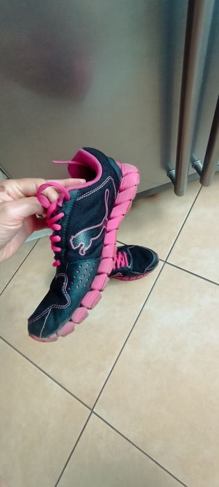 Sprzedam buty sportowe damskie Puma