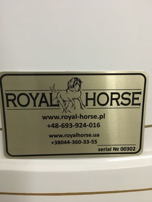 Карета Vis-a-Vis с золотим салоном.