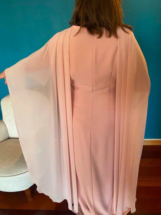 Vestido classico para festa.