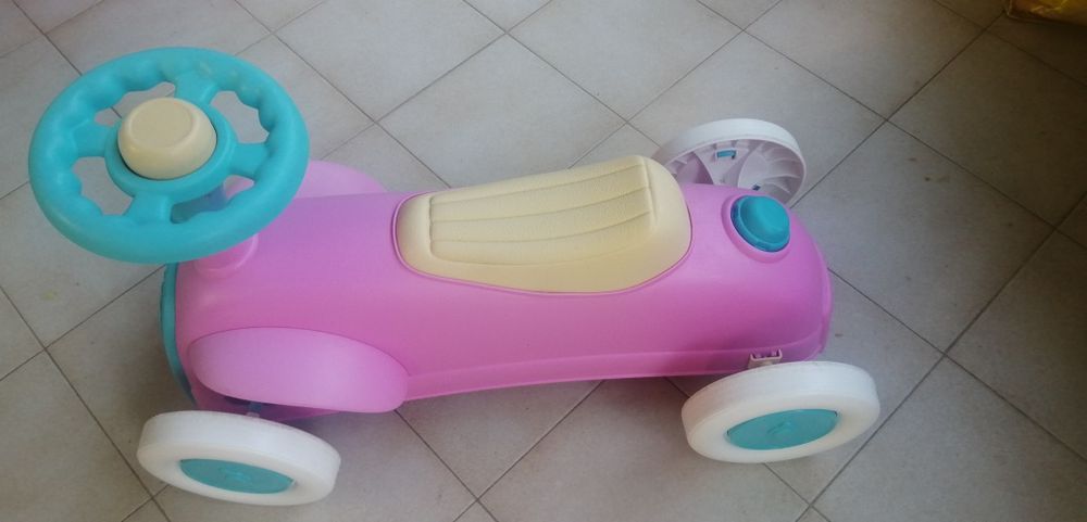 Carrinho criança de brincar em bom estado