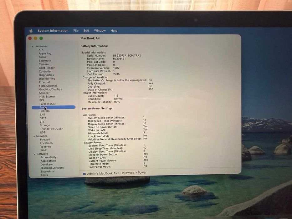 MacBook Air M1 13" 8GB/256GB Bateria 97%– caixa + fatura + mala Tomtoc