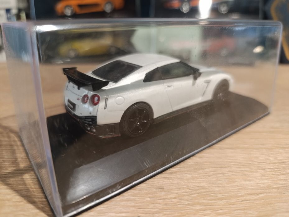 Model Nissan GT-R Nismo 2017 1:43