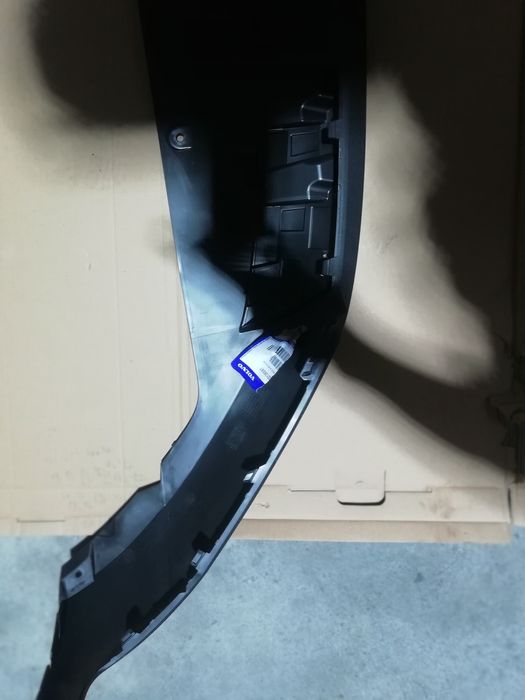 Avental/spoiler volvo xc40 2022