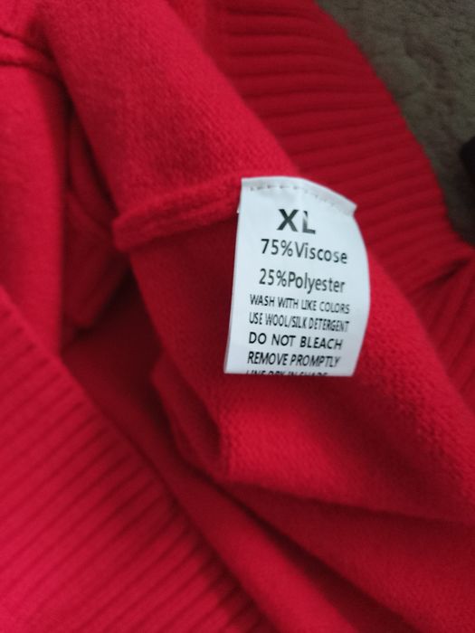 Sweter damski zapinany