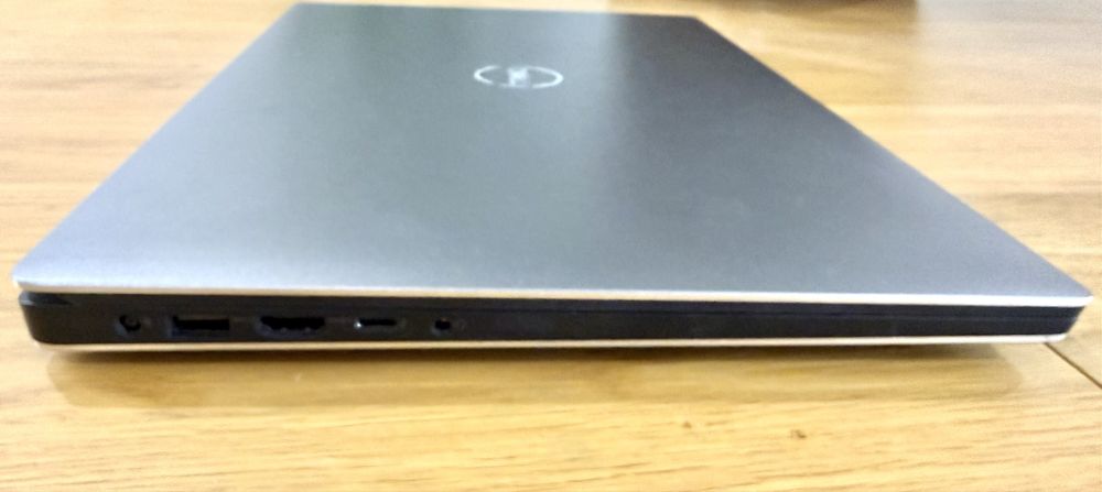 Dell precision 5540 Mobilna stacja robocza i7 32GB RAM 1TB dysk