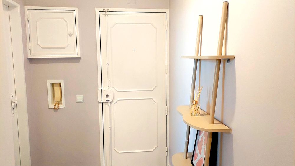 Quarto para arrendar - Metro Reboleira