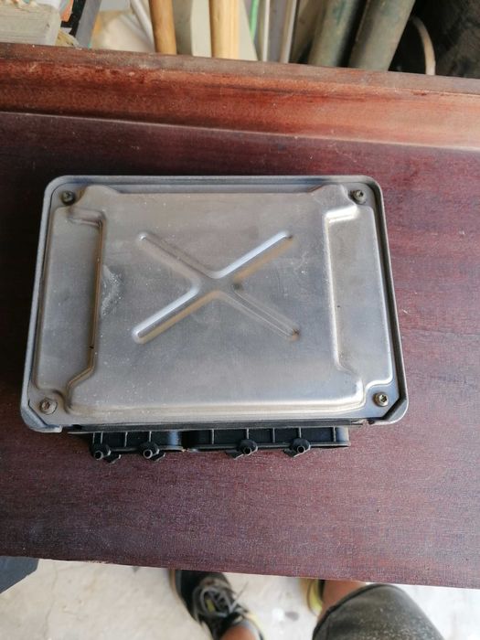 Centralina da caixa automática de um Renault Clio