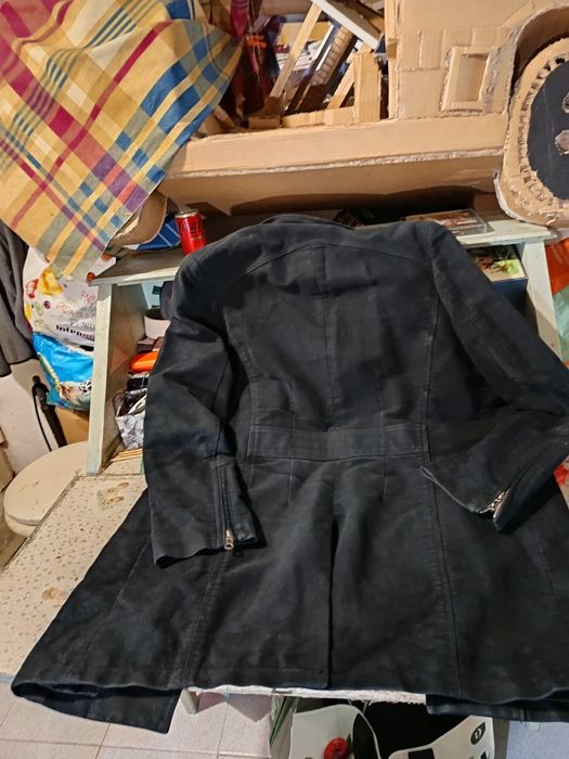 Vendo  casaco preto bom estado