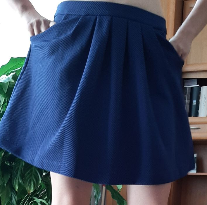 Spódniczka mini rozkloszowana