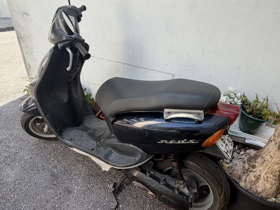 Scooter yamanha neos