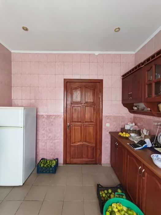 Продається 1/2 будинку,виведена в окреме домоволодіння,в с.Плесецьке