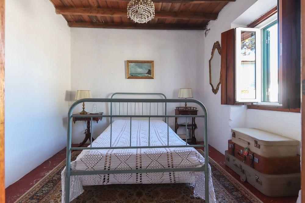 Moradia com quintal no Alentejo