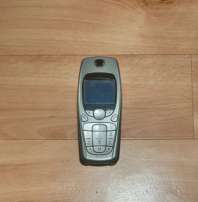 Стародавня Nokia 3560