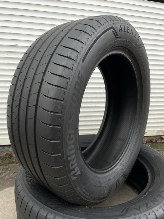 Продам комплект шин Brigestone 255/55/19