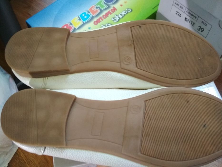 Продам туфлі р.37