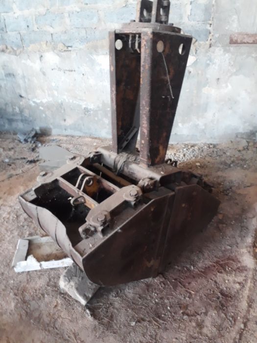 Навесное оборудование погрузчика Detva UN 053