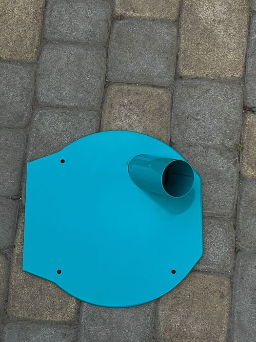 Корморізка повна комплектація але не має у комплекті мотору