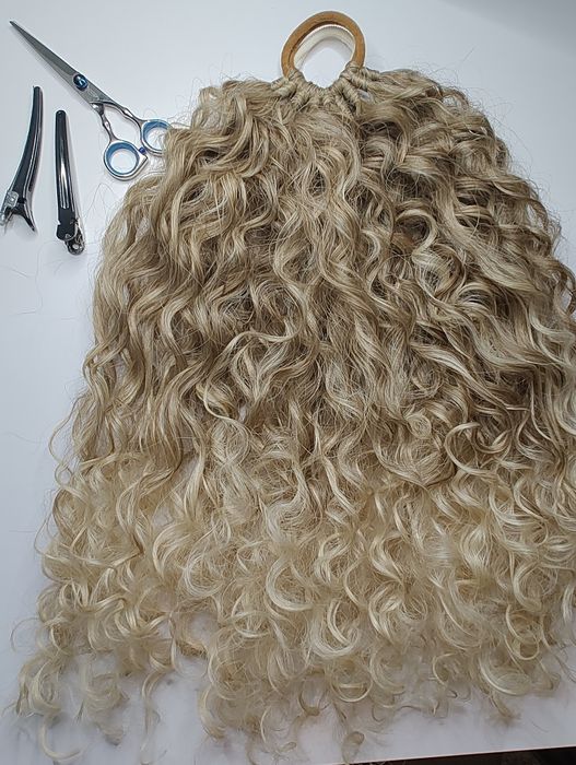 Kitka na gumce Afro kuć