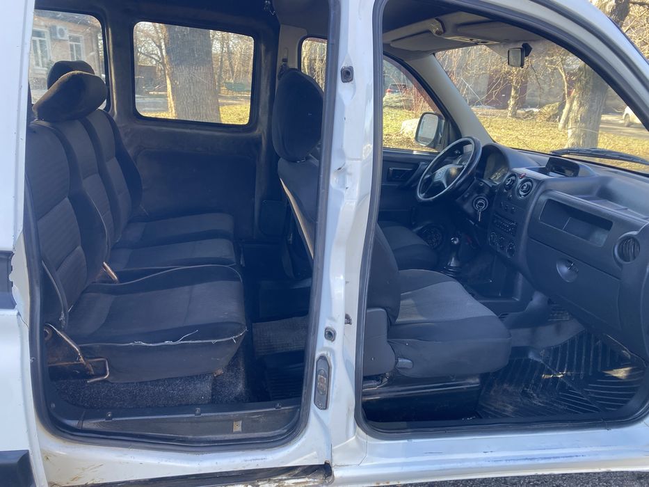 Продам пежо партнер 1.9 диз