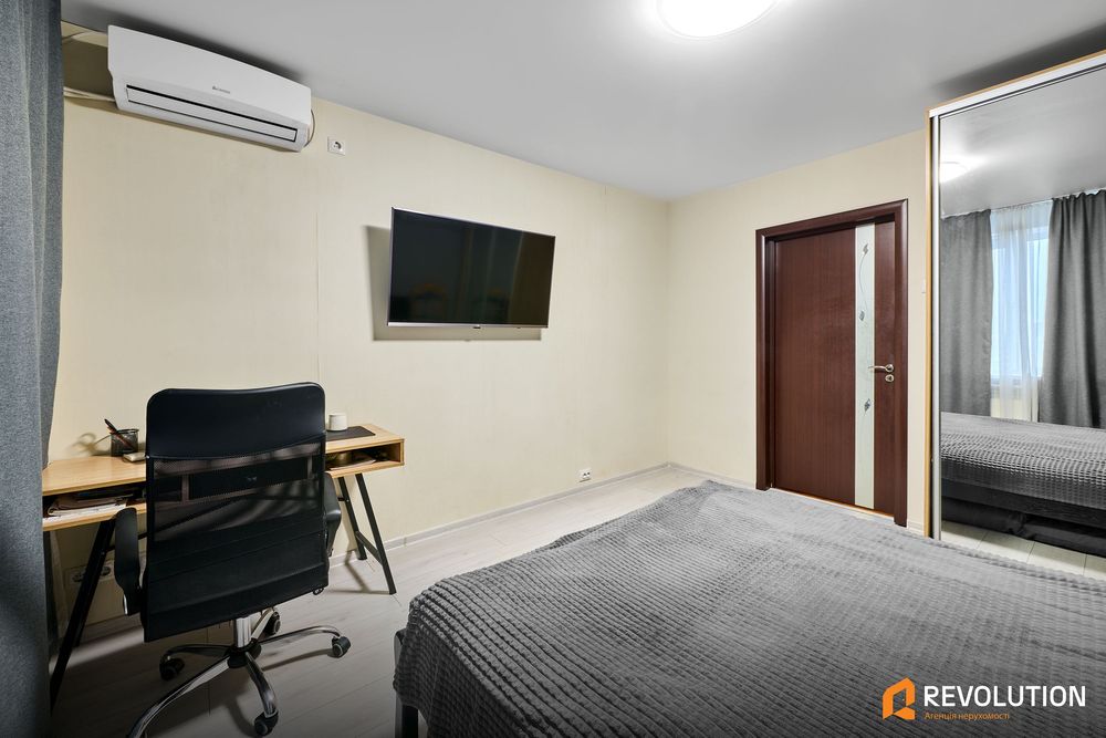 Без %; 3кімнати пр-т Червоної калини 22, державні програми, з ремонтом