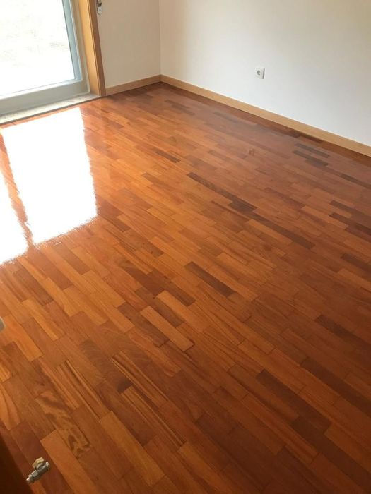 Serviços de pintura , pladur , ladrilhos