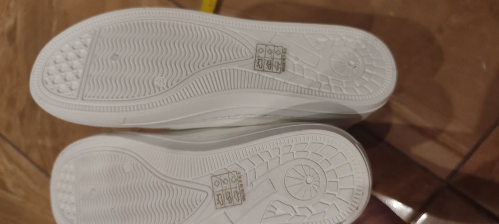 Trampki damskie r.38