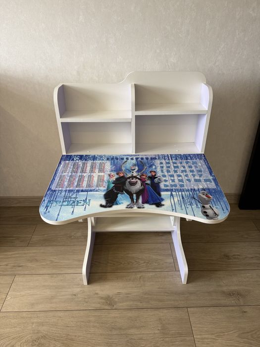 Стіл дошкільний.