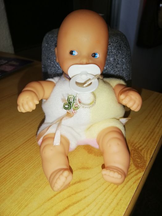 Famous Doll 300