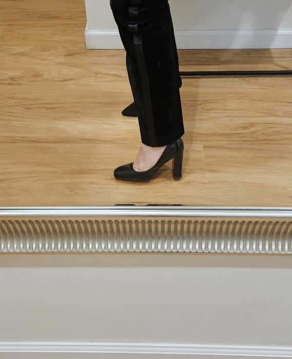 Spodnie aksamitne czarne