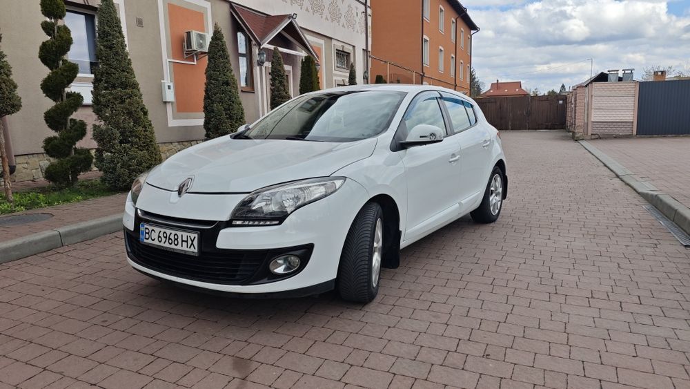 Хетчбек Renault megane 3 2013
