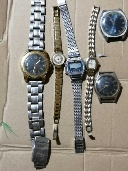 Часи одним лотом