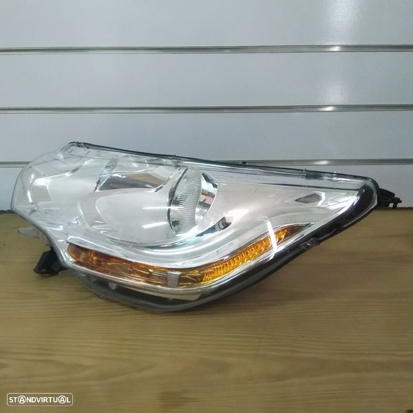 Farol Citroen C4 modelo: 2010 até 2017 Novo