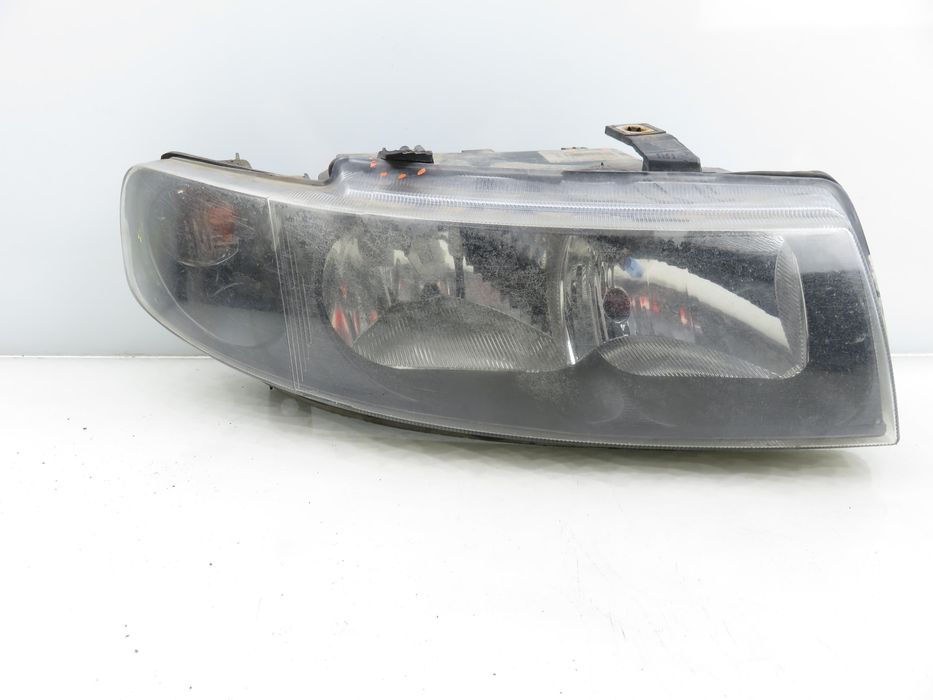 Lampa Prawa Przednia Seat Leon I (1m1)